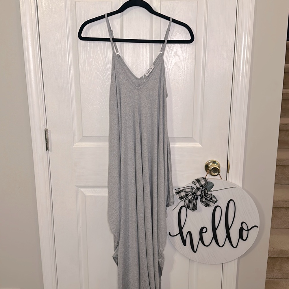NWT Double chic women’s spaghetti strap jumpsuit